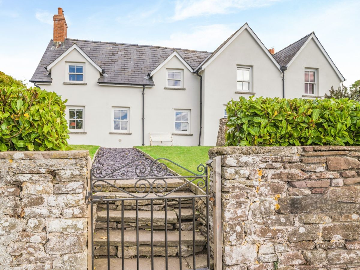 The Wern - Crickhowell, listing photograph 2
