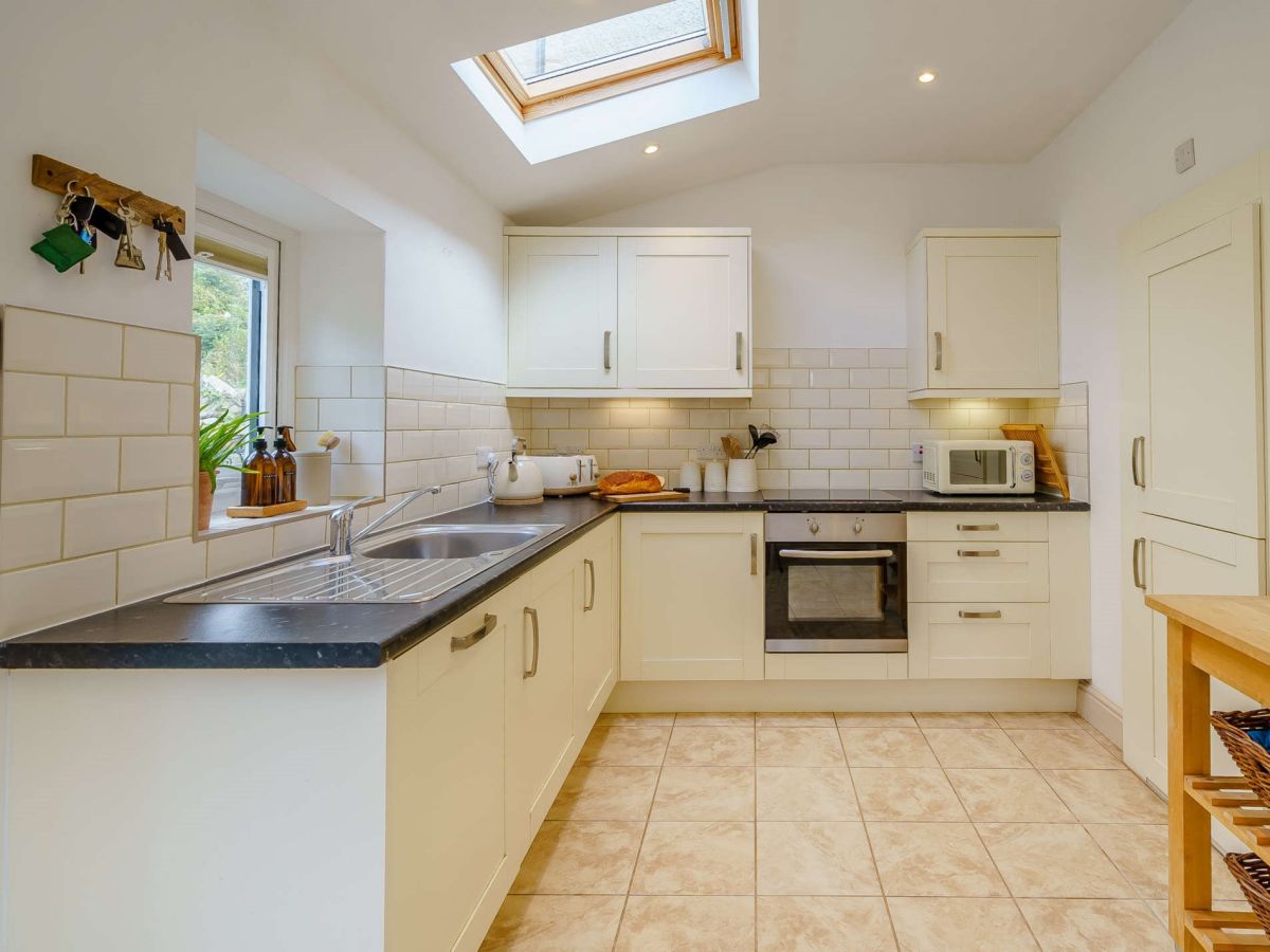 Bridleways Cottage, listing photograph 12