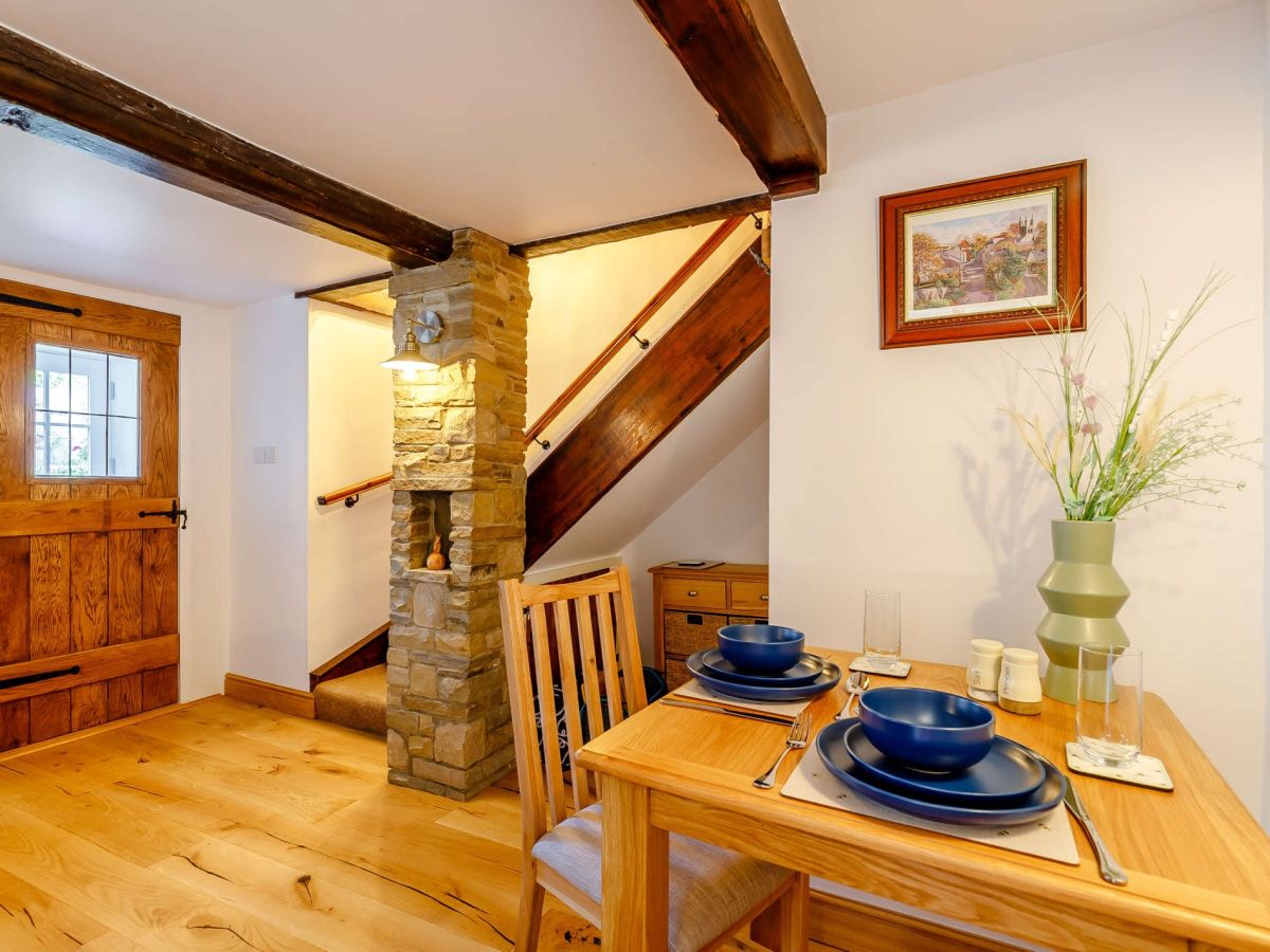 Tudor Cottage, listing photograph 7
