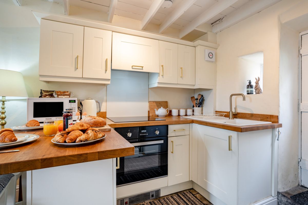 New Row Cottage, listing photograph 10