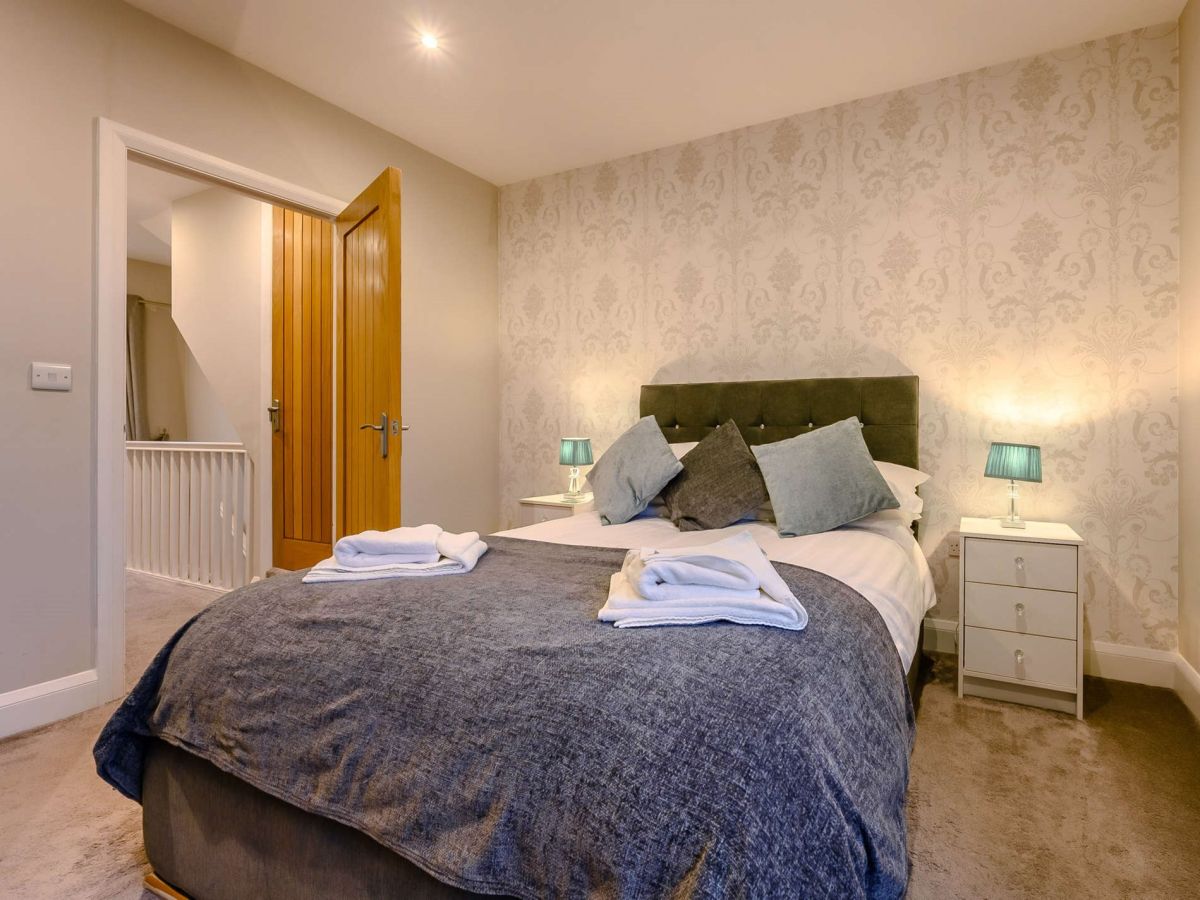 8 Myrtle Villas, listing photograph 8