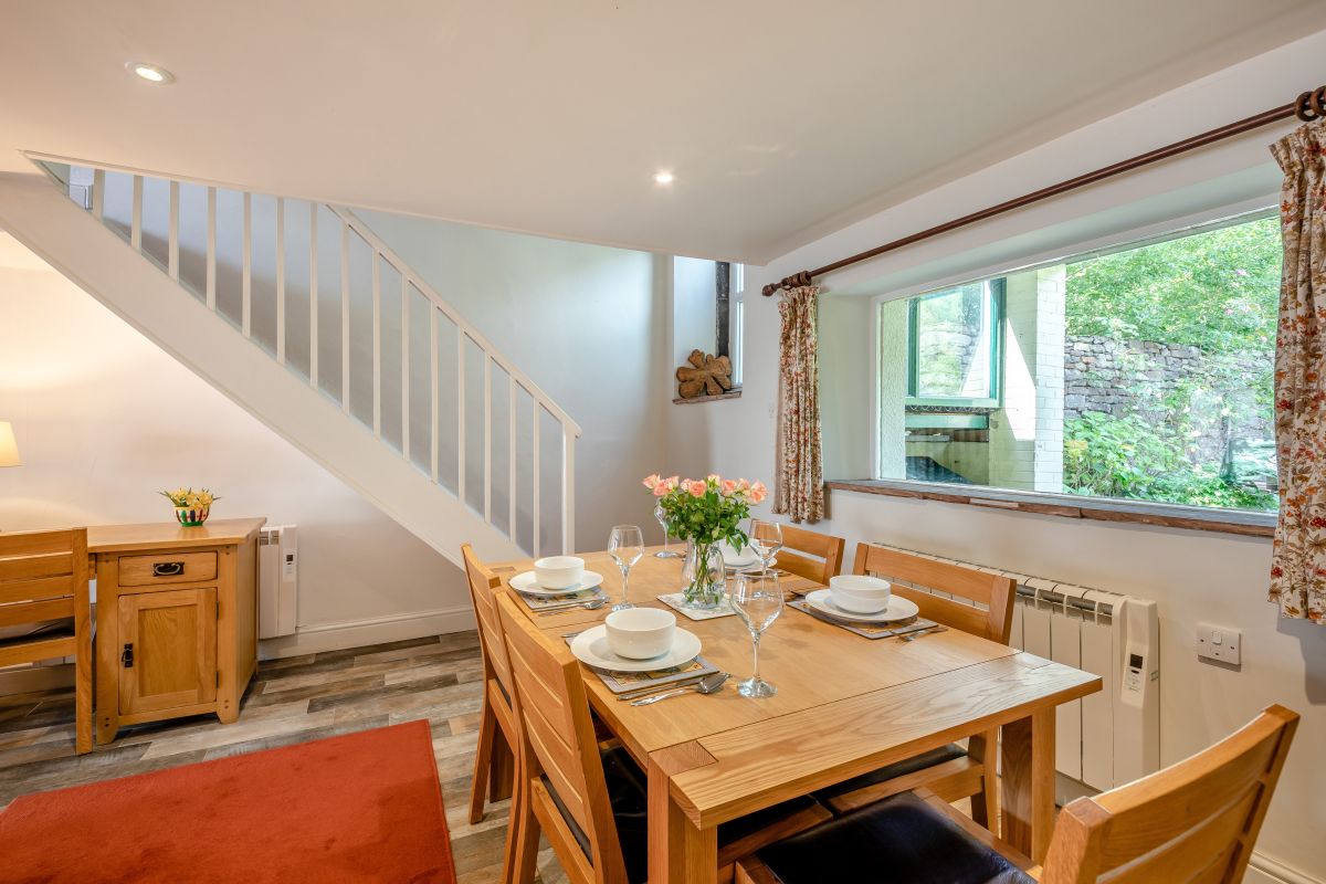 Riverside Rose Cottage, listing photograph 7
