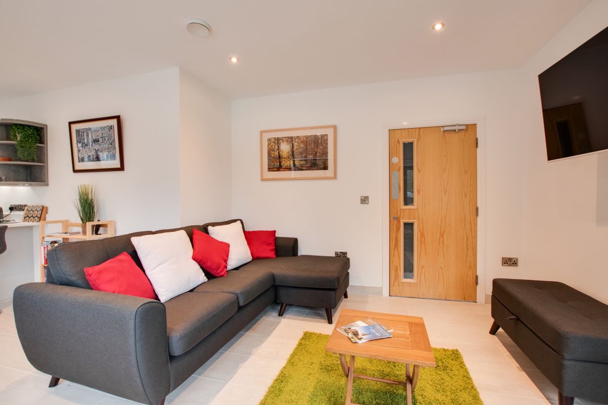 Twin Lakes Annexe, listing photograph 4