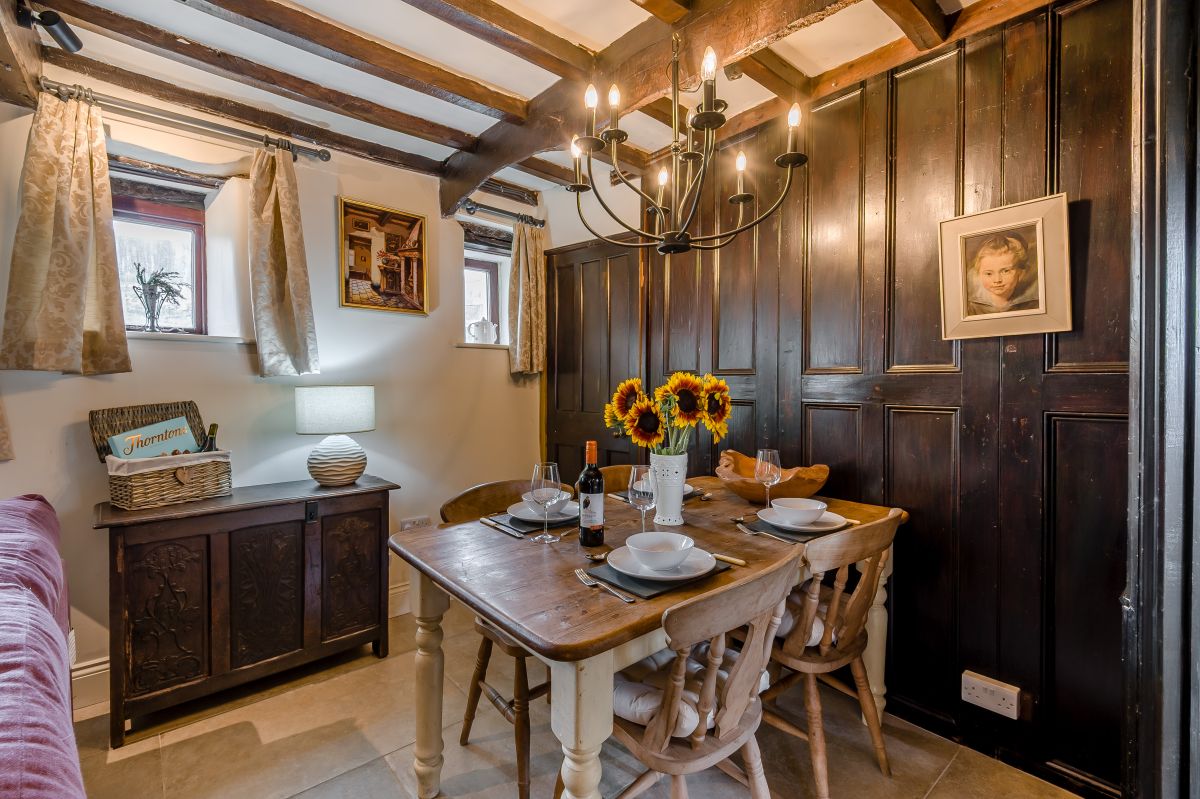 White House Cottage, listing photograph 4