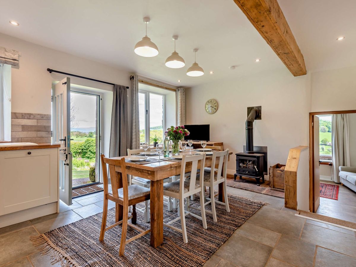 Cannon Croft, listing photograph 3