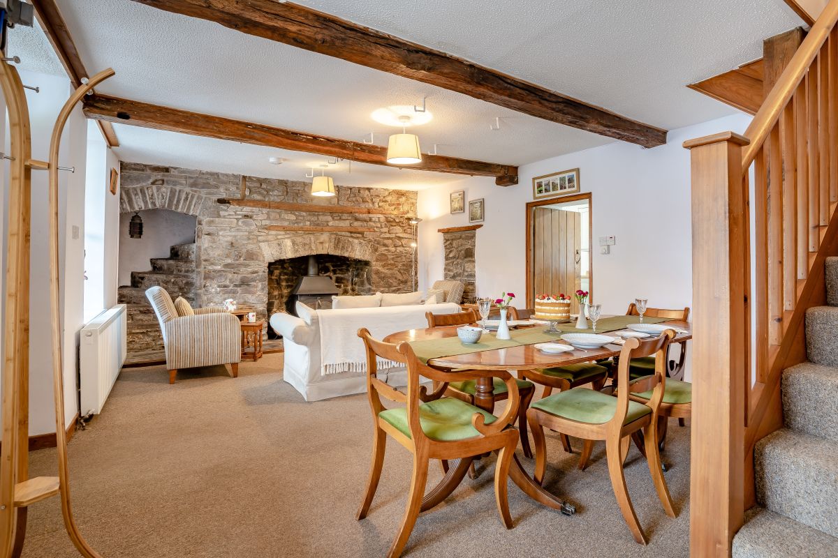 Lower Lock Cottage, listing photograph 6