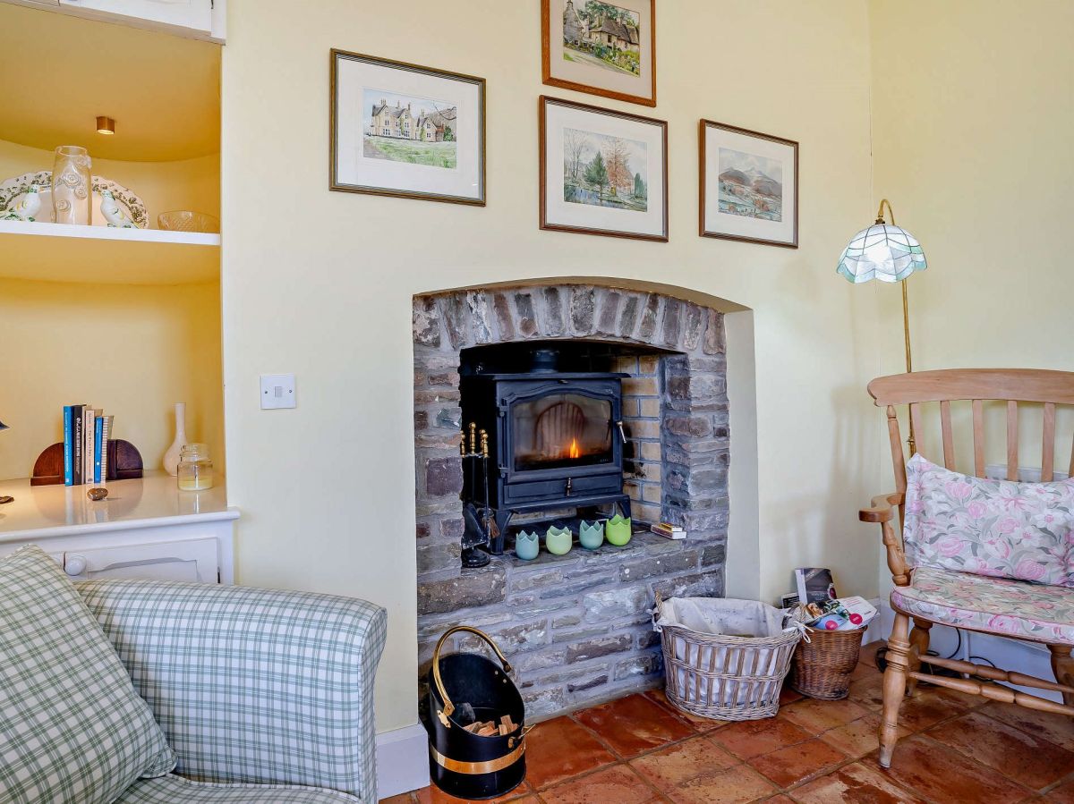 Dinas Lodge, listing photograph 4