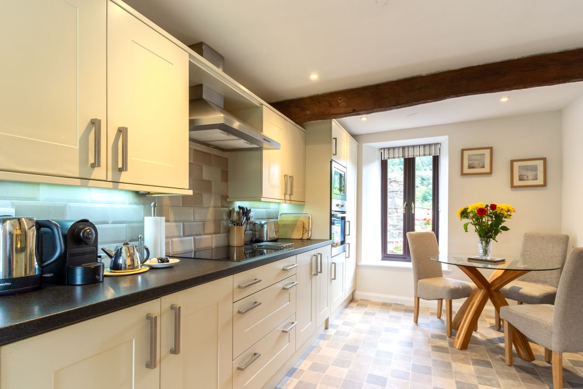 Oxnop Cottage, listing photograph 2