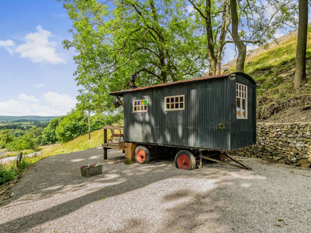 Hartington Hideaway, listing photograph 2