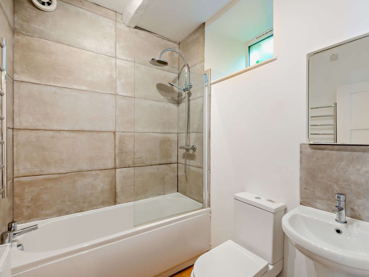 Darling How Cottage, listing photograph 12