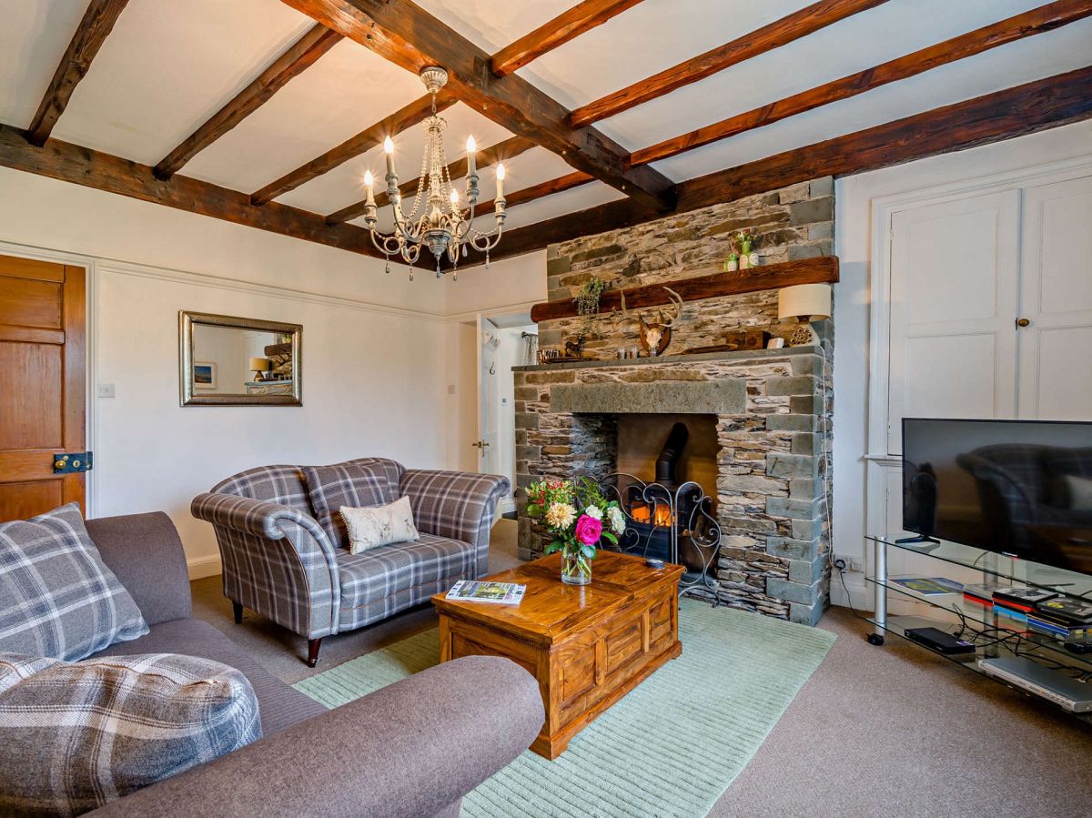 Fir Tree Lodge, listing photograph 4