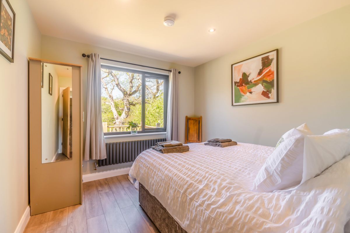 Mayfly Lodge, listing photograph 12