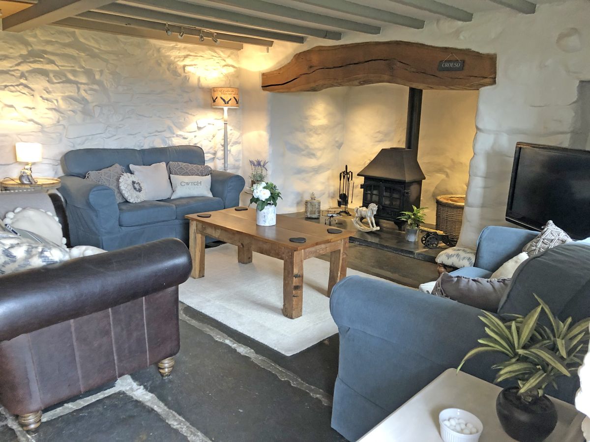 Ty Cerrig Cottage, listing photograph 4