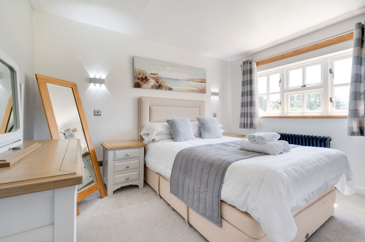 Onnen Fawr Farmhouse, listing photograph 9