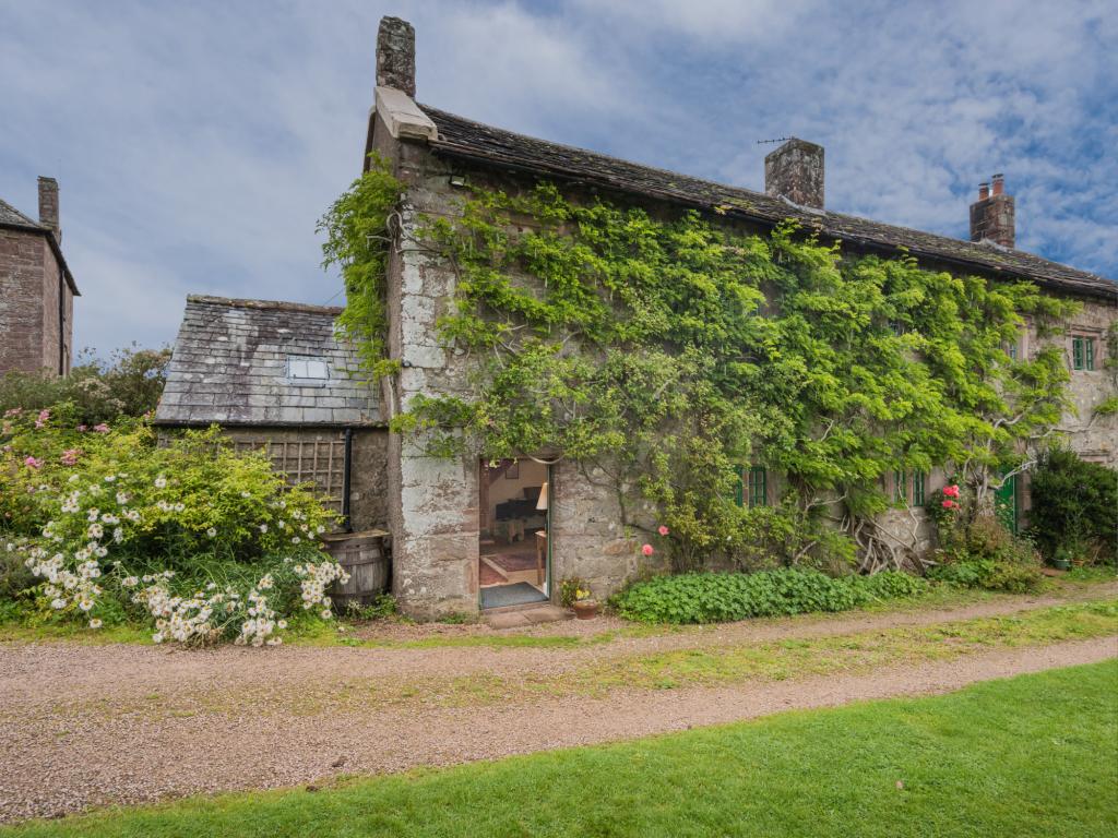 Johnby Hall Studio, listing photograph 11