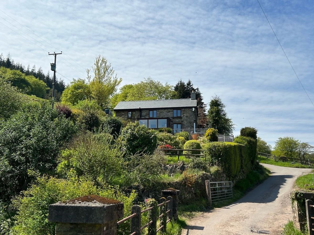 Pistyll Gwyn, listing photograph 2
