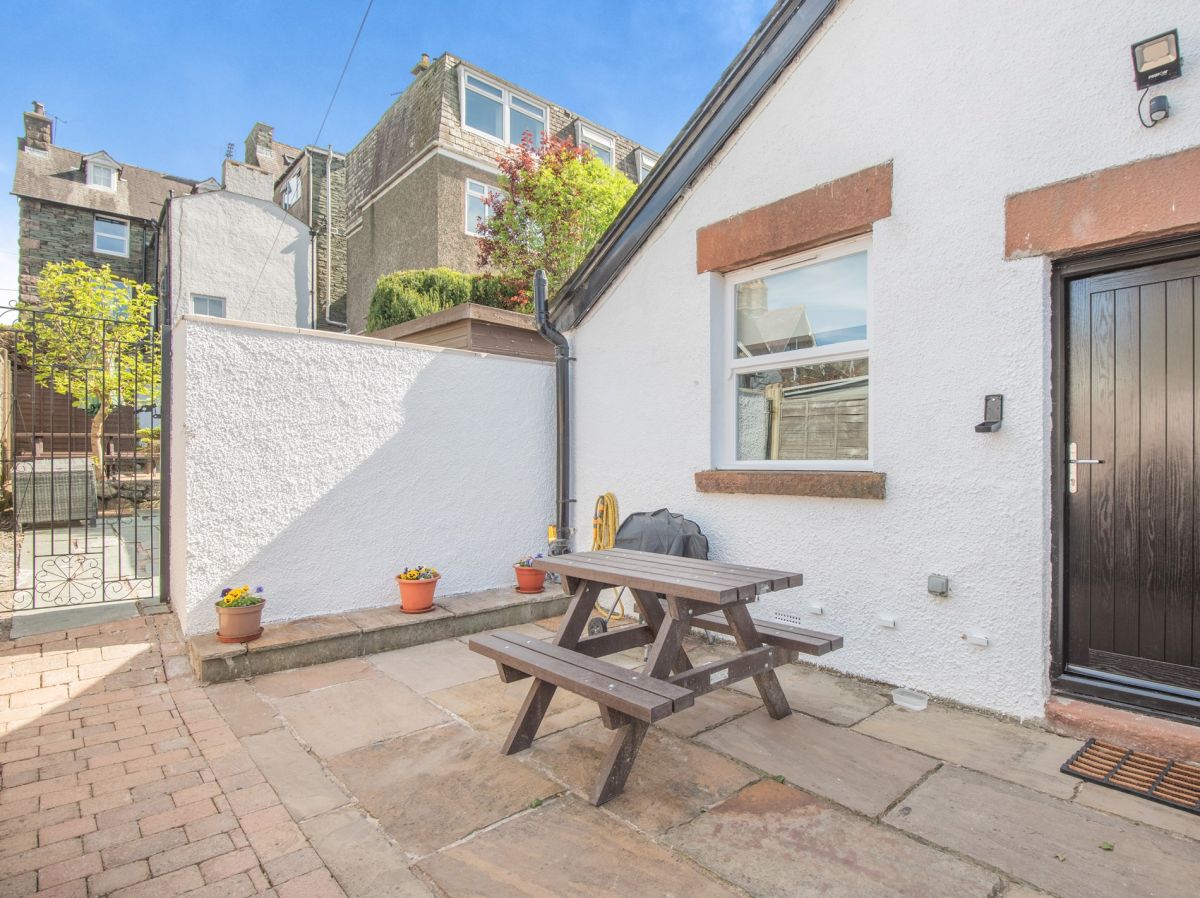 The Gables Studio, listing photograph 11