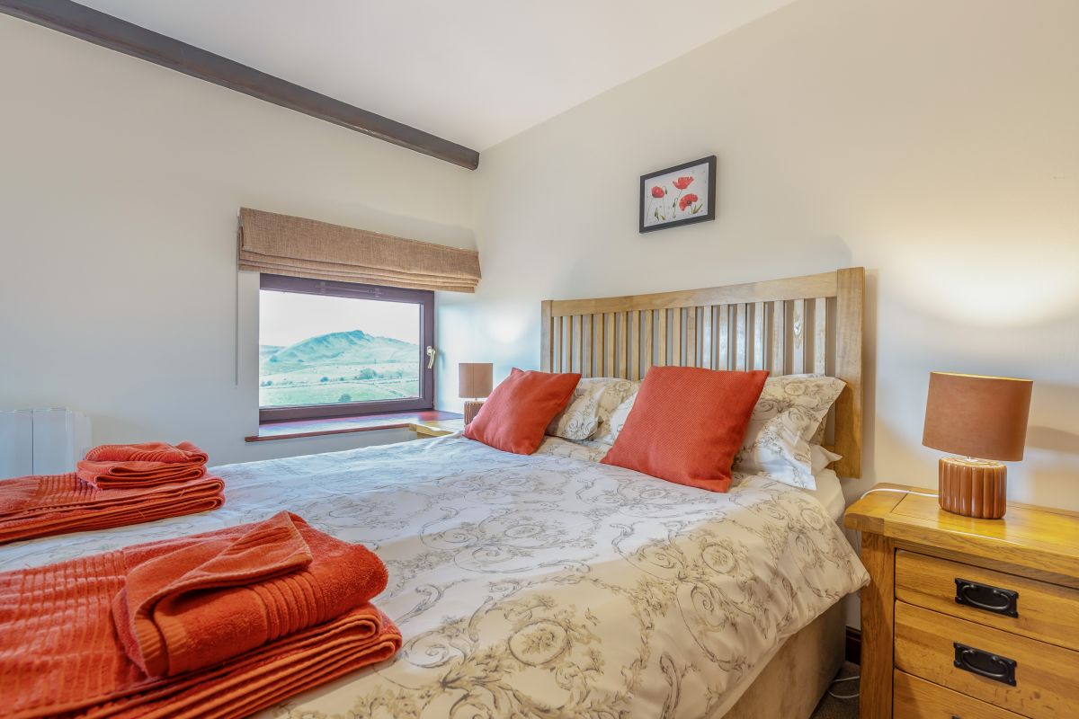 Poppies Court, listing photograph 12