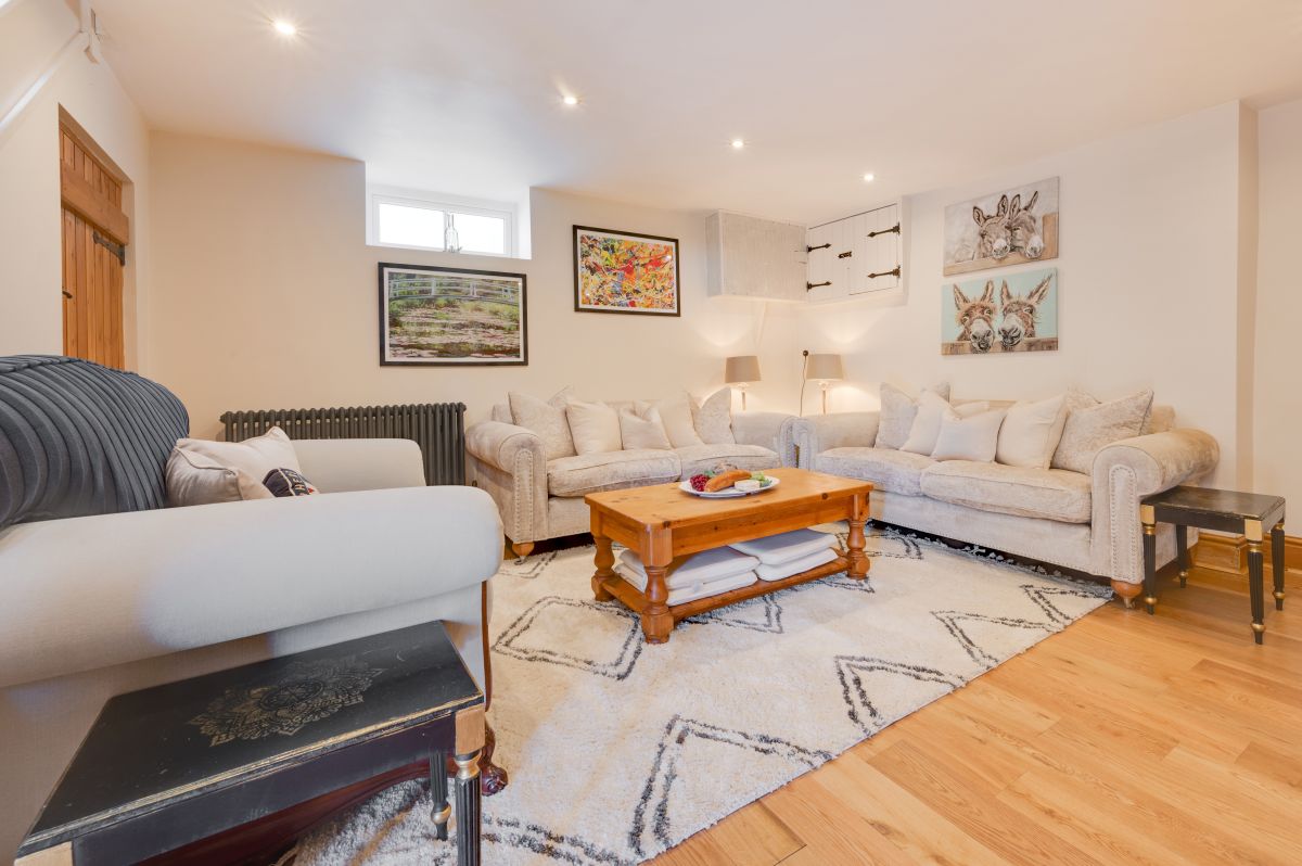 Henmore Grange Cottage, listing photograph 4
