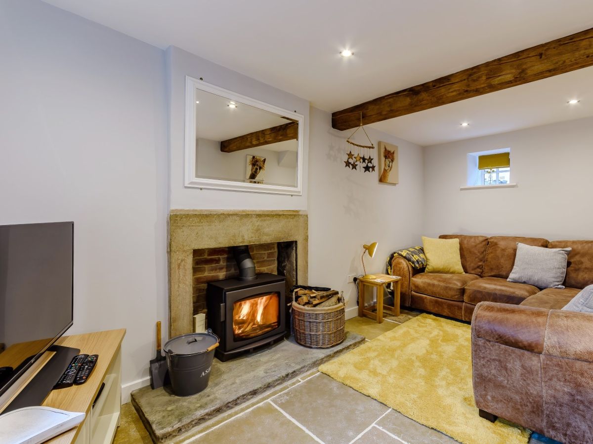Miners Cottage, listing photograph 3