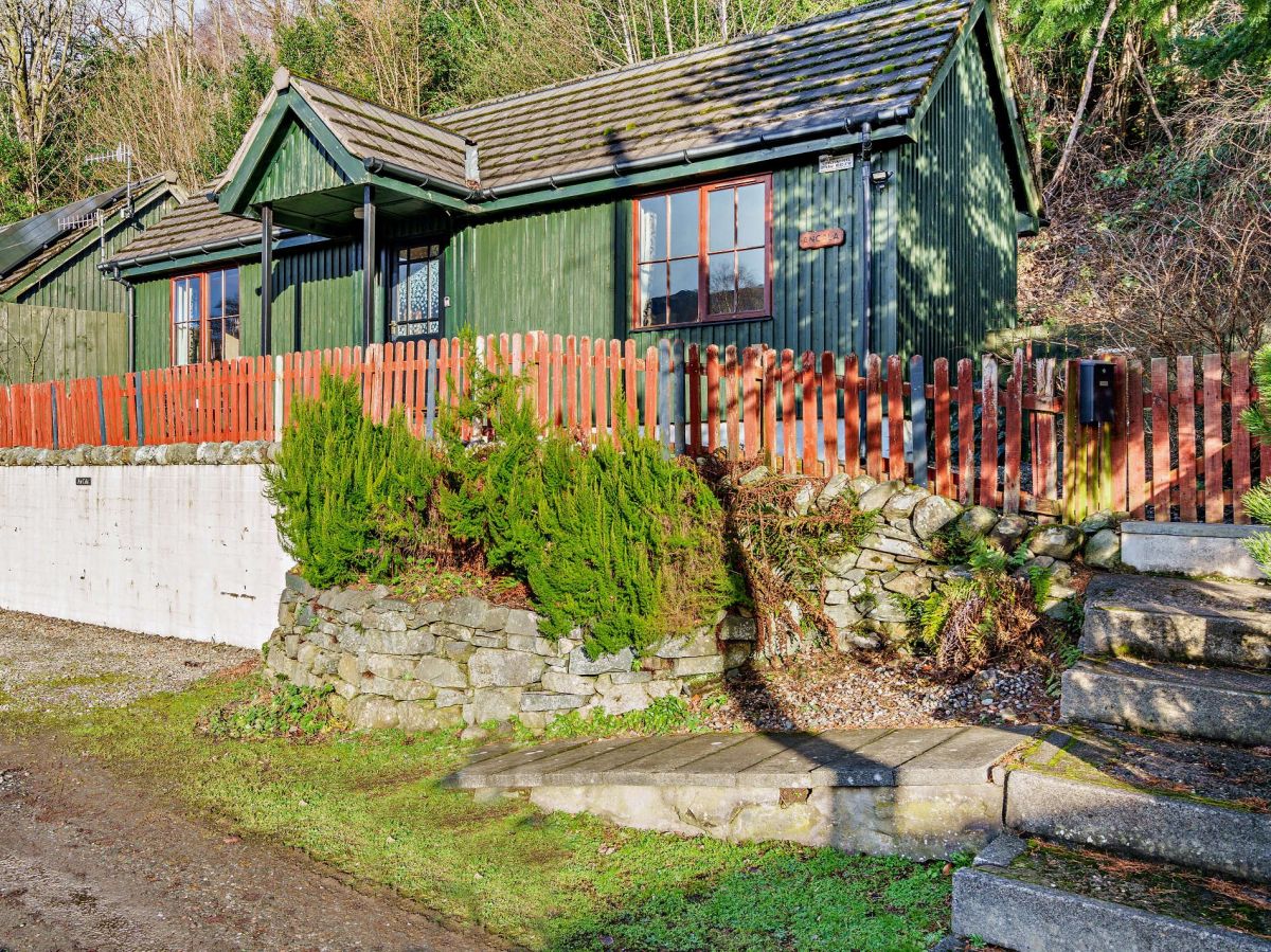 Loch Earn Lodge