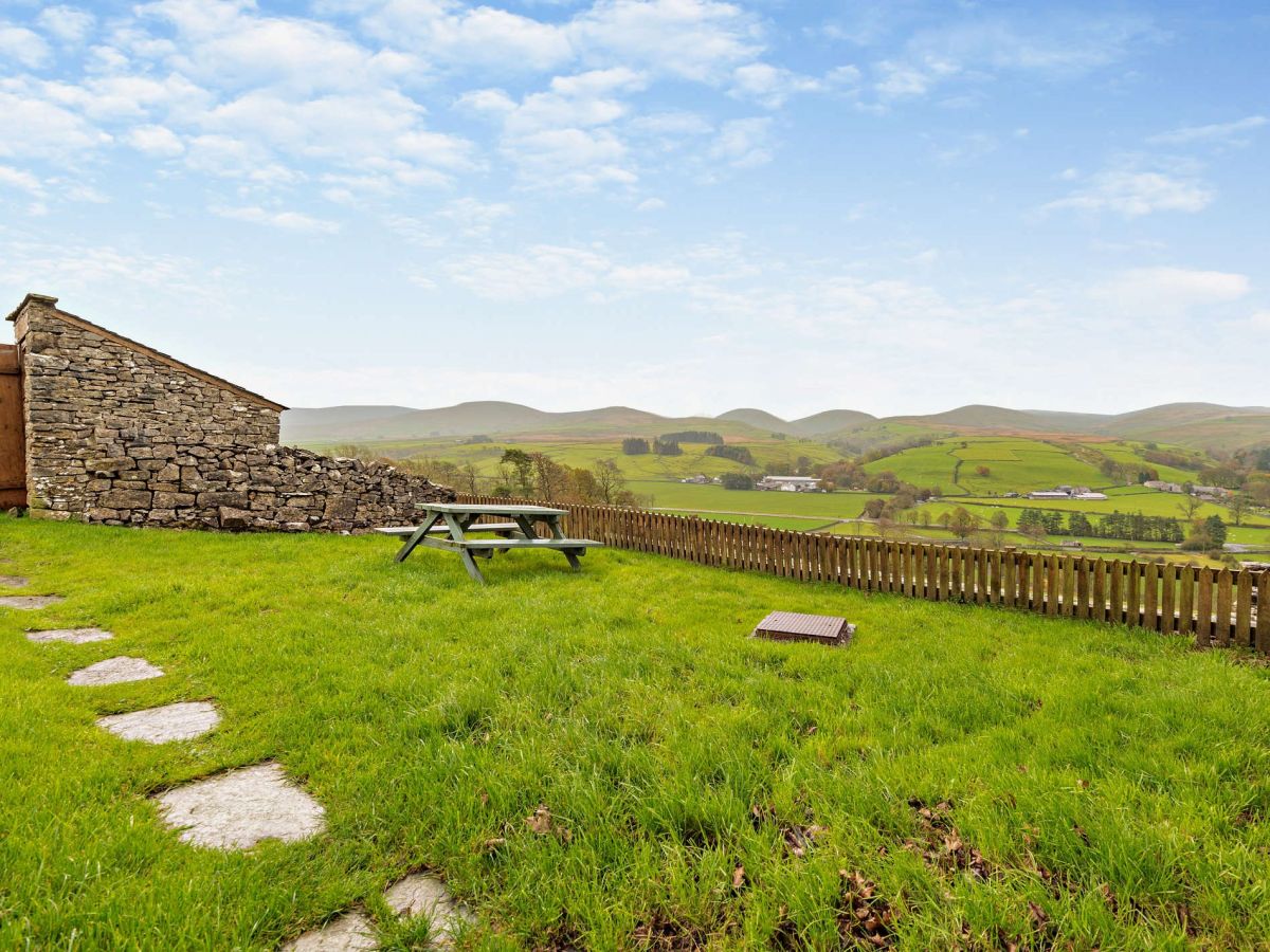 High Barugh, listing photograph 3