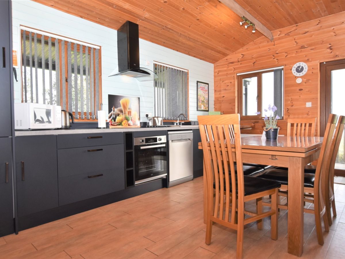 Red Kite Lodge, listing photograph 7