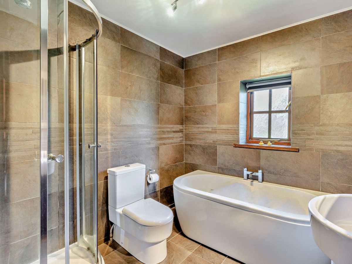 Lynwood Cottage, listing photograph 11