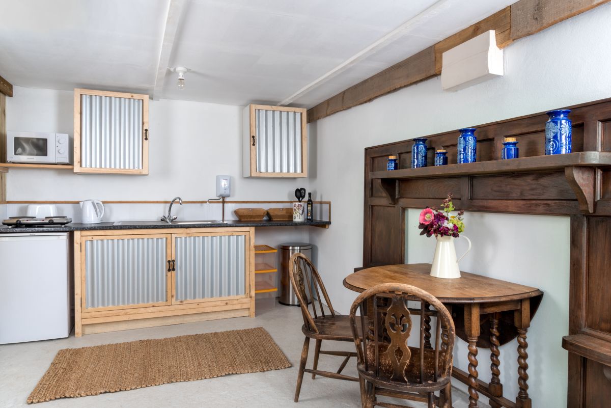 Cui Shepherds Hut, listing photograph 6