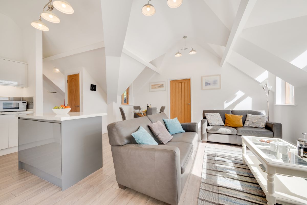 Apartment 4, The Old Stables, listing photograph 12