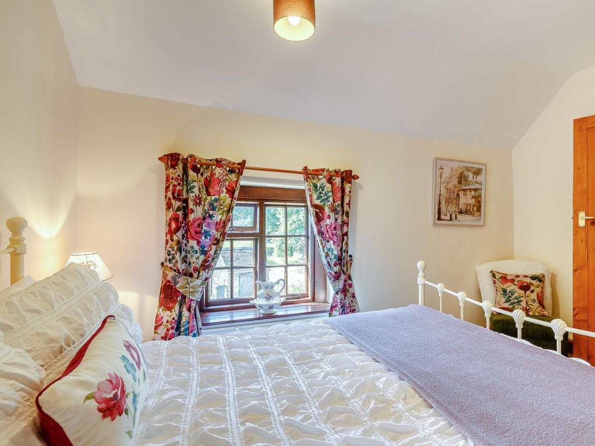 Church Gates Cottage, listing photograph 11