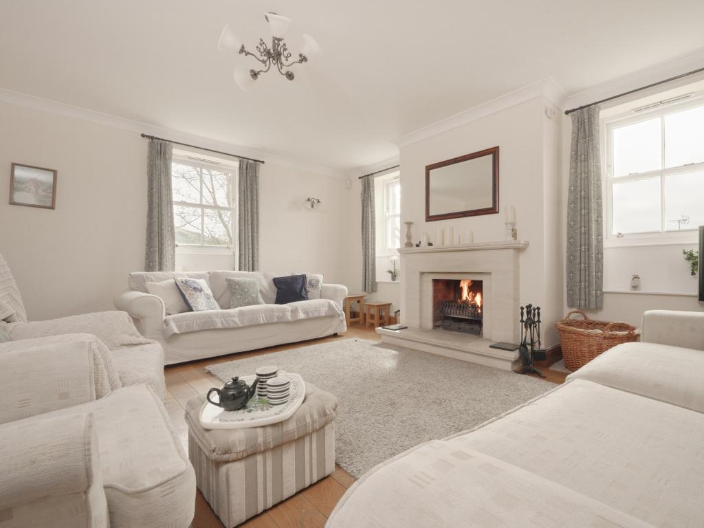 Scar Cottage, listing photograph 2