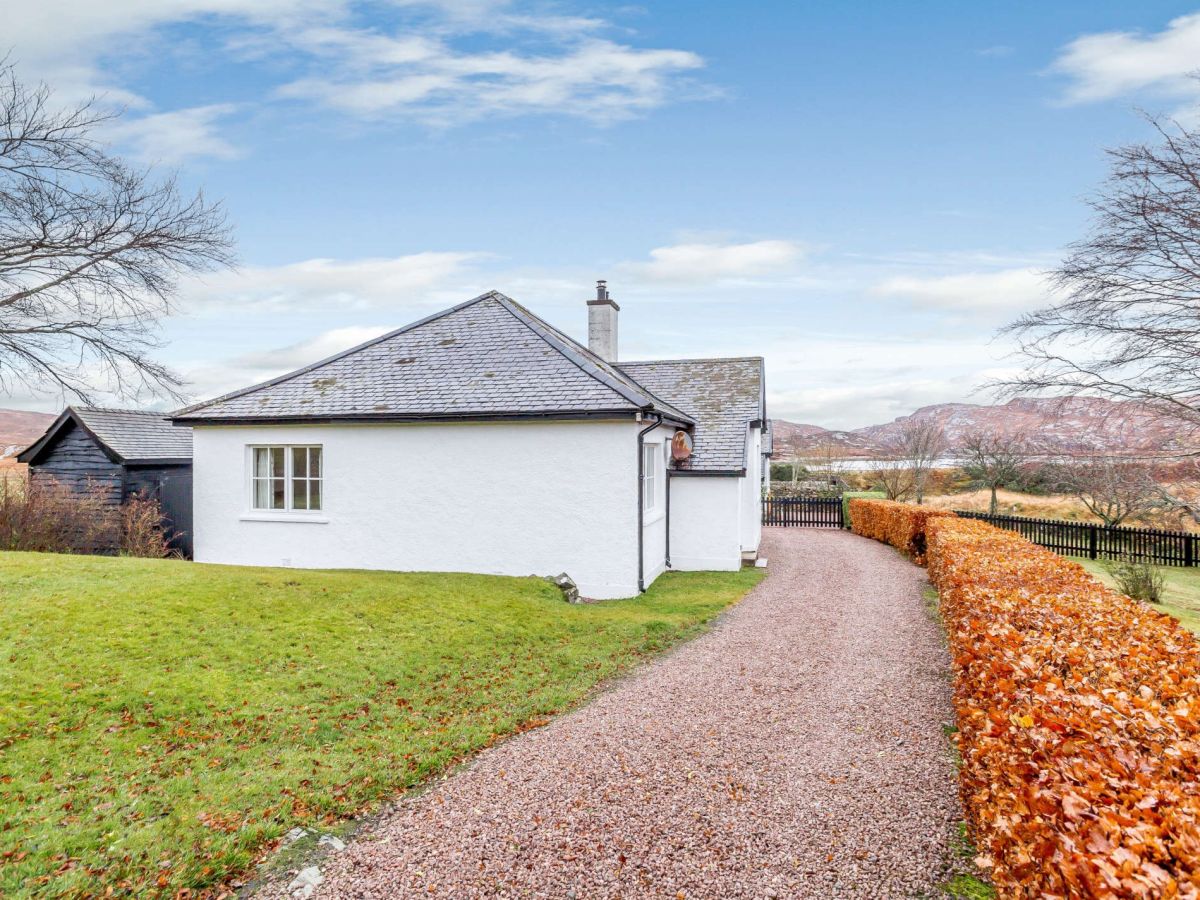 Badnabay Cottage, listing photograph 2