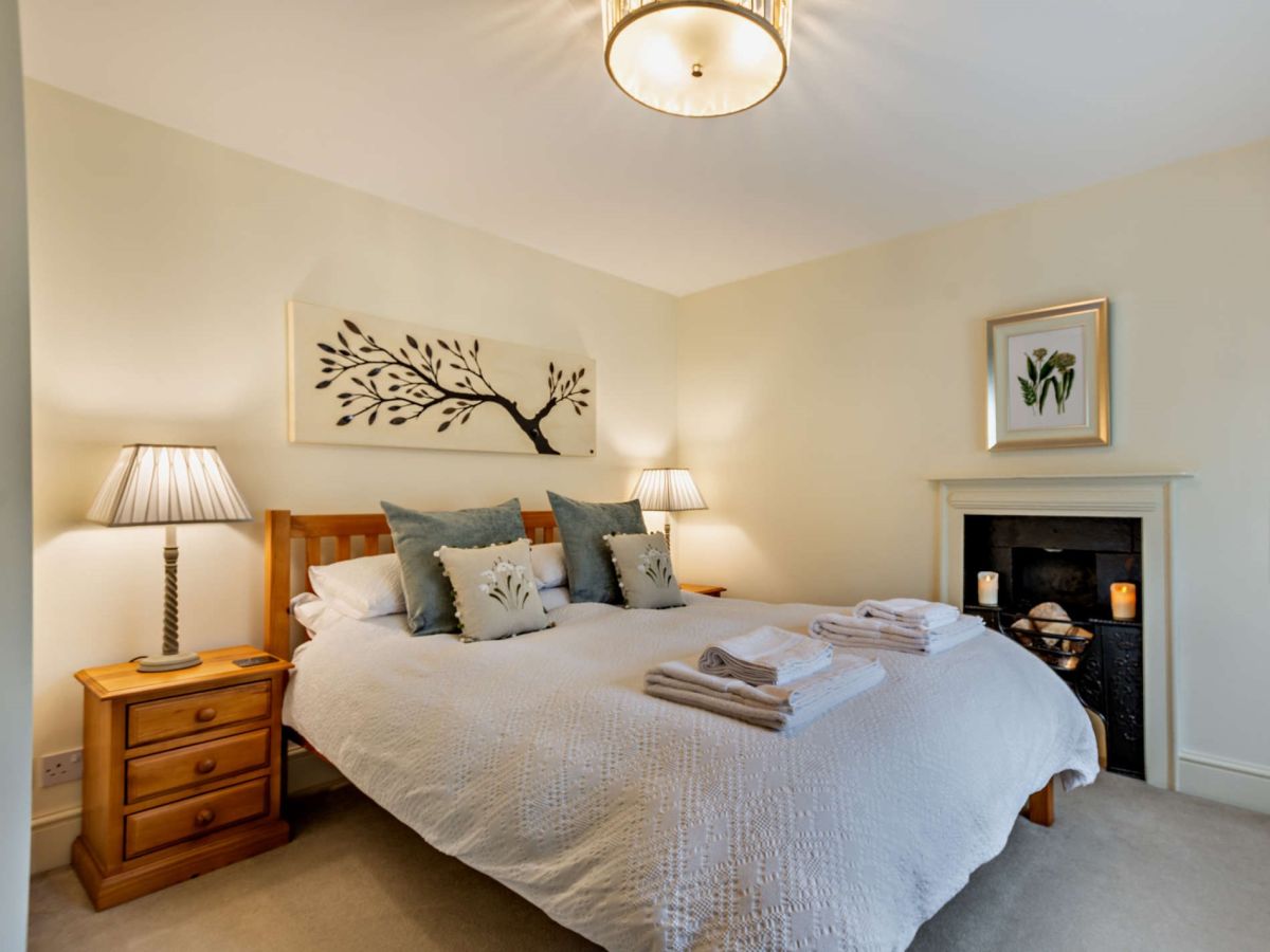 White Cottage - Middleham, listing photograph 3