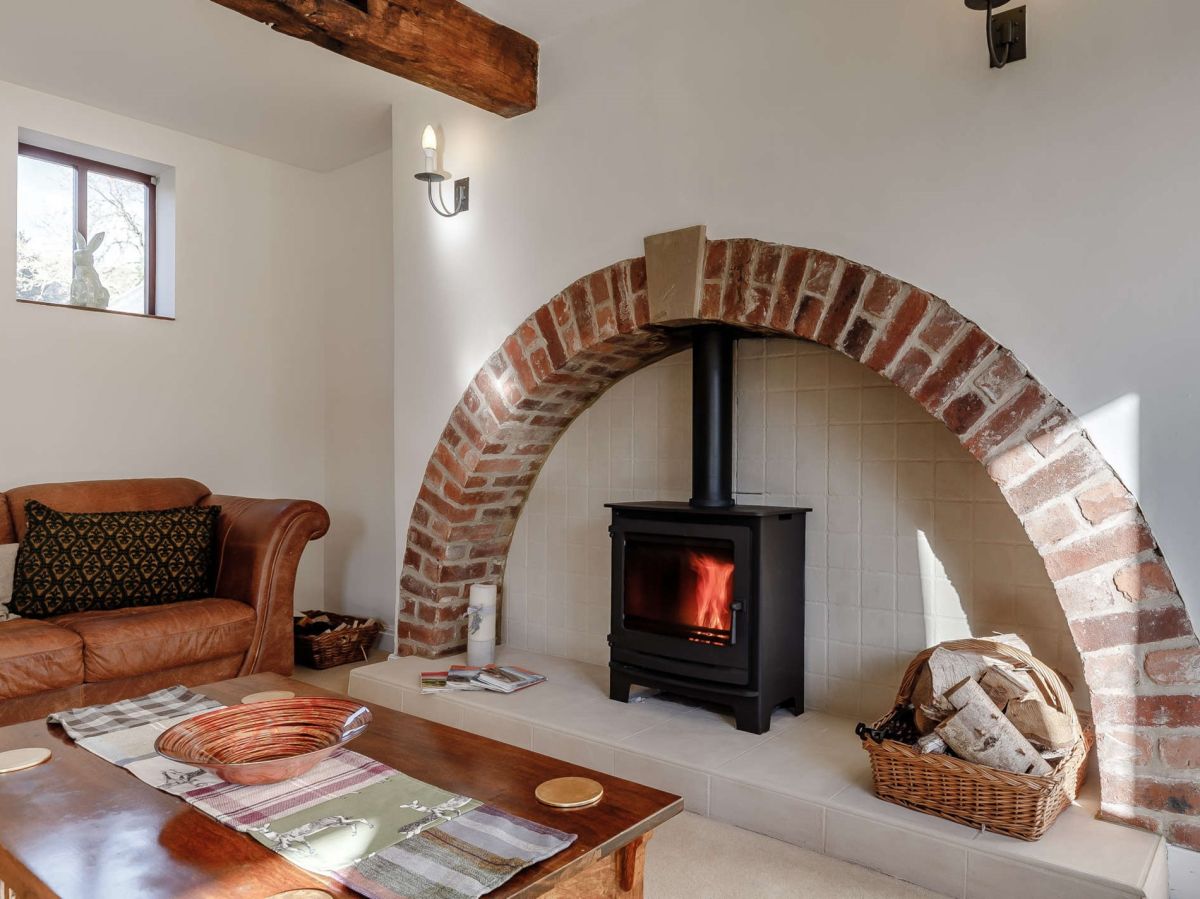 Archstones, listing photograph 4