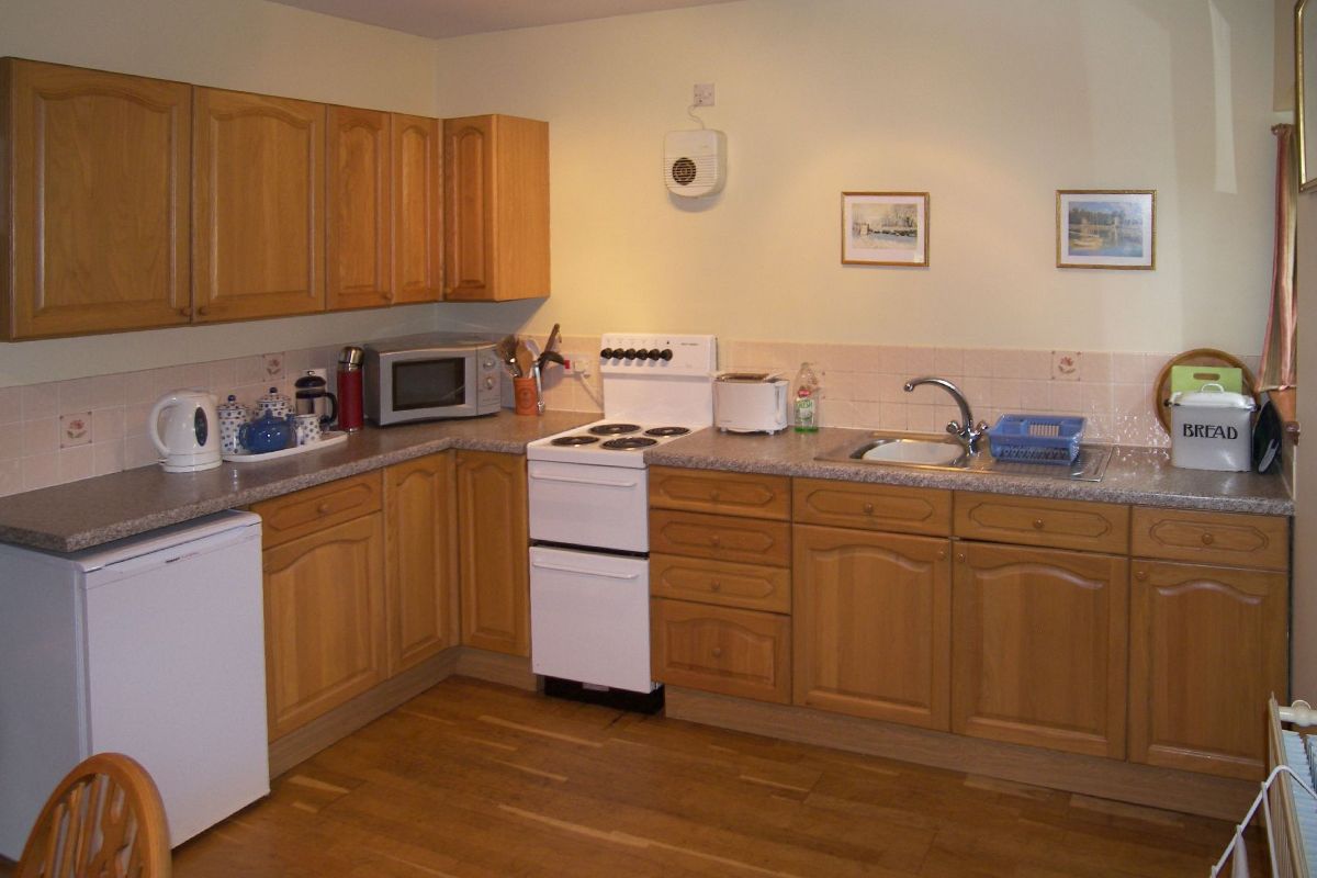 West Gorton, listing photograph 9