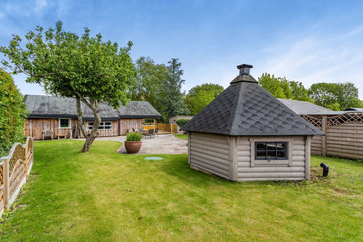 Foster Beck Lodge, listing photograph 8