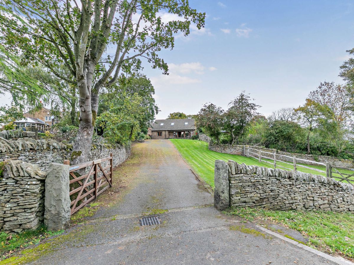 Aero Cottage, listing photograph 2