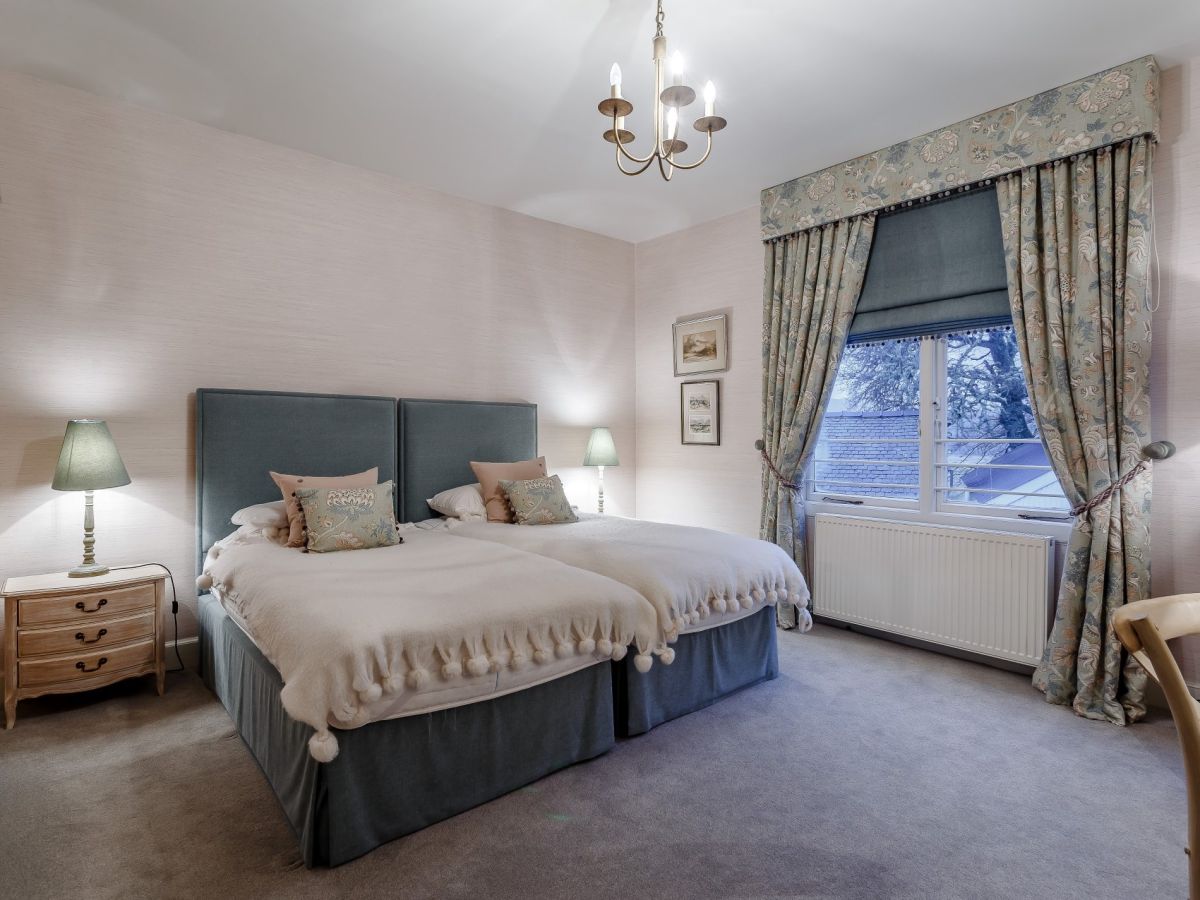 Dell House, listing photograph 12