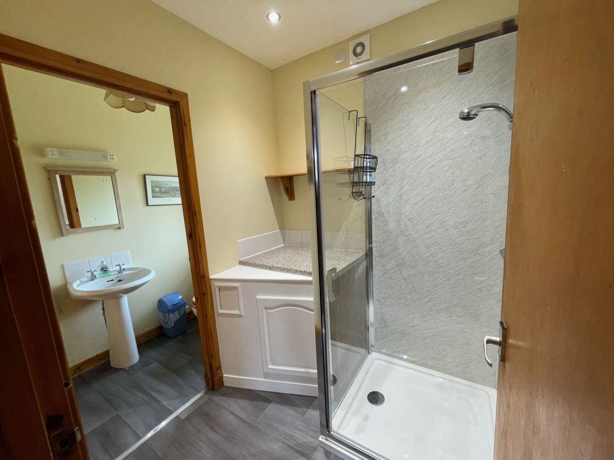 West Gorton, listing photograph 11