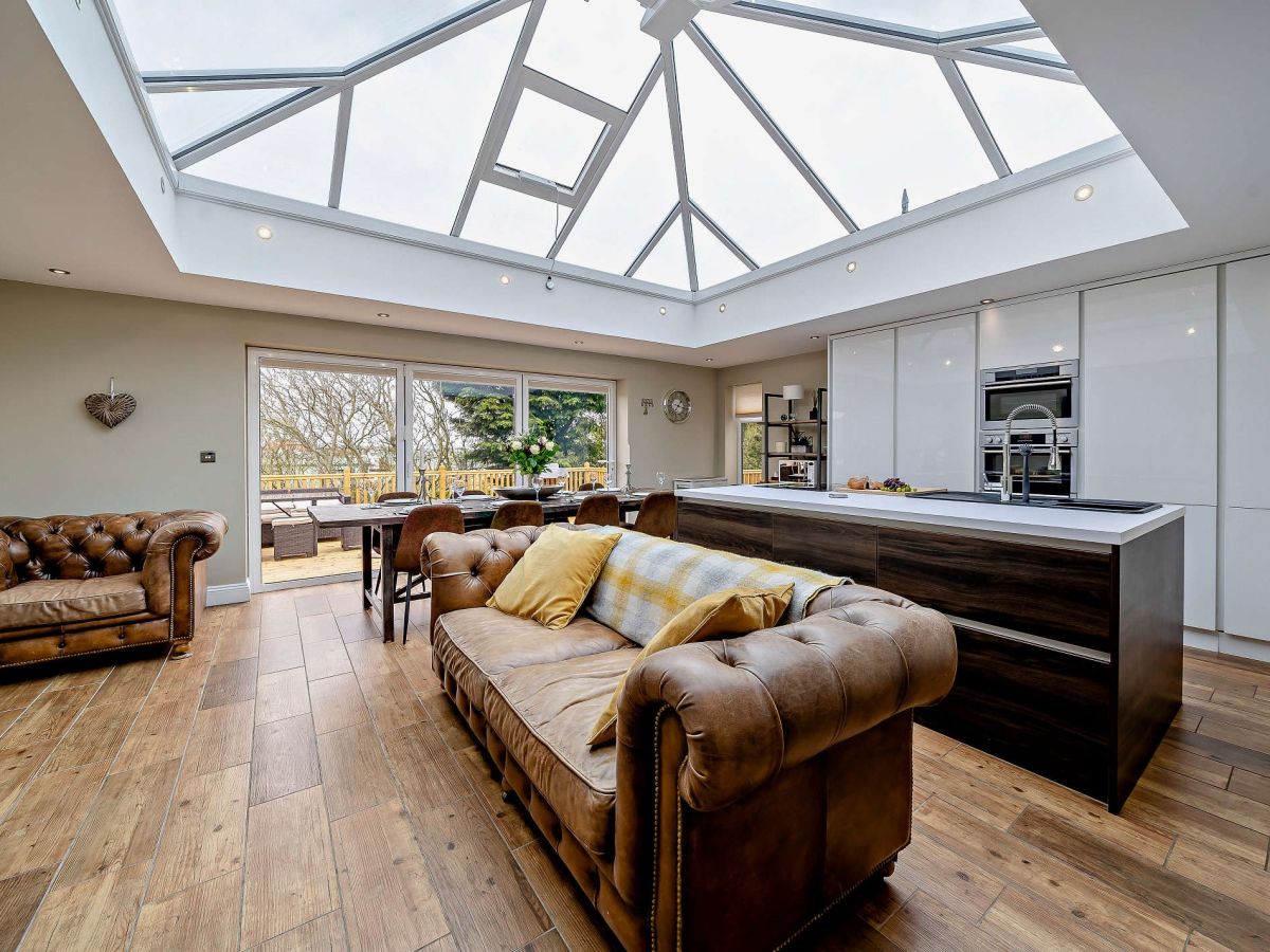 Coombe Bungalow, listing photograph 3