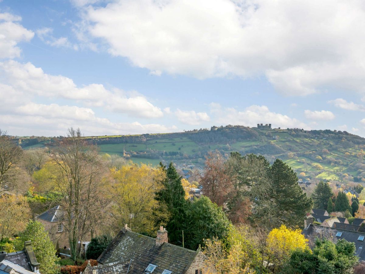 Matlock View, listing photograph 2