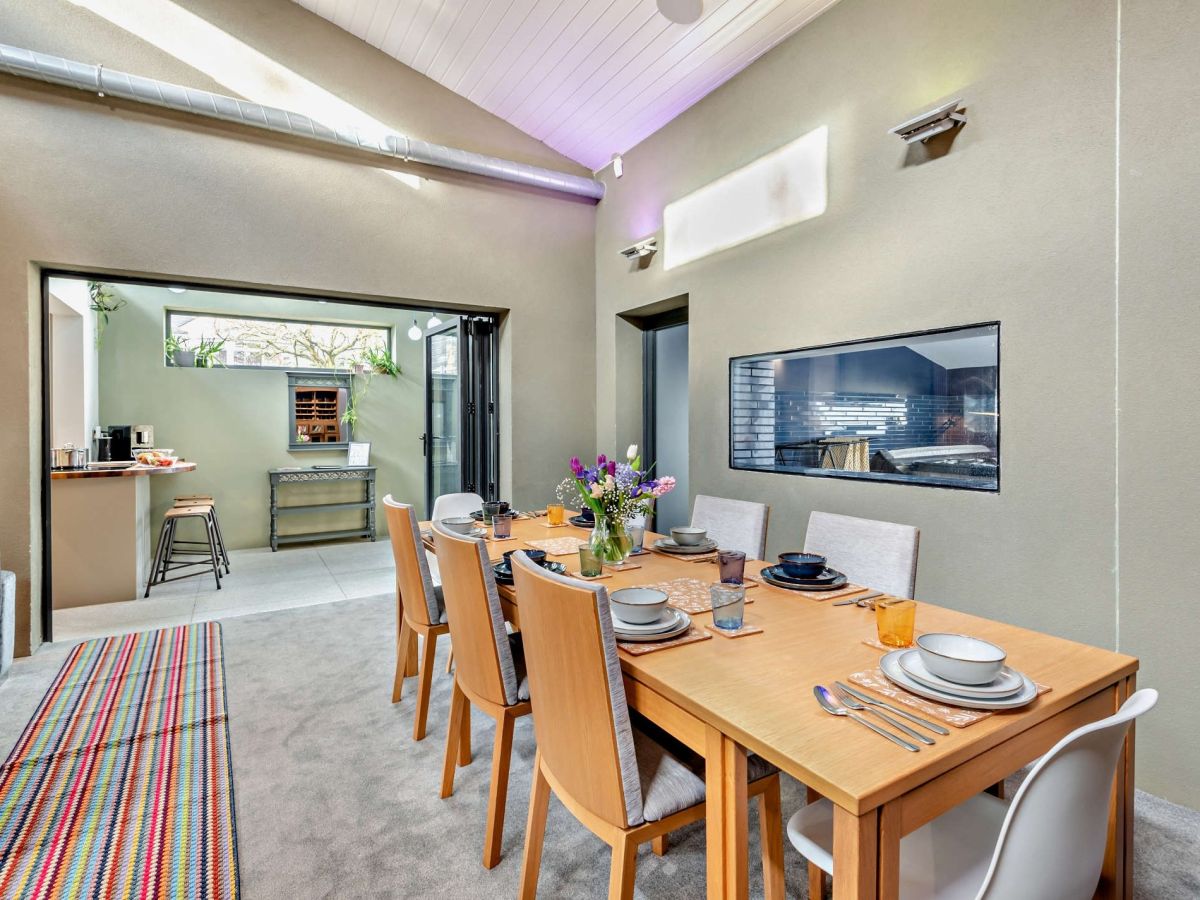 Stonehill Pool House, listing photograph 6