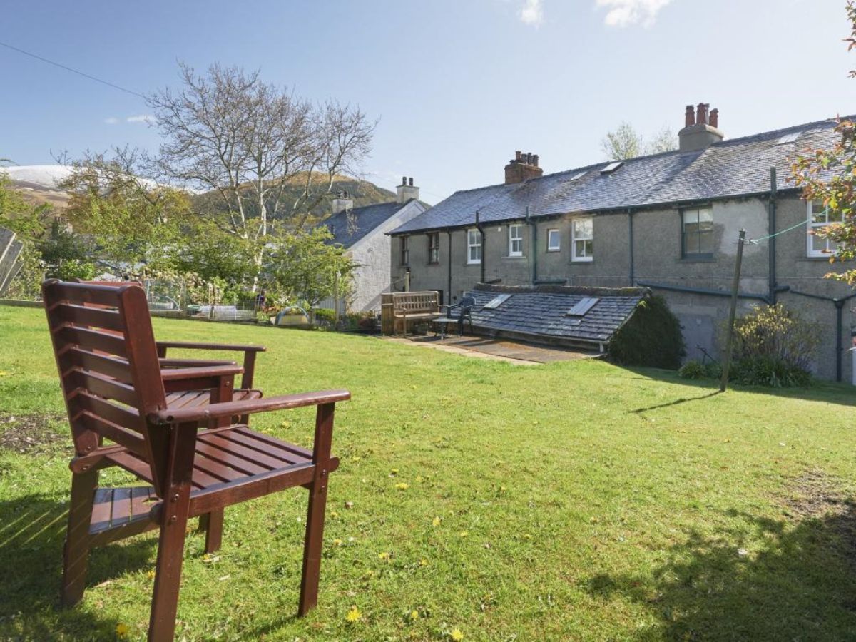 Carolyn's Cottage, listing photograph 8