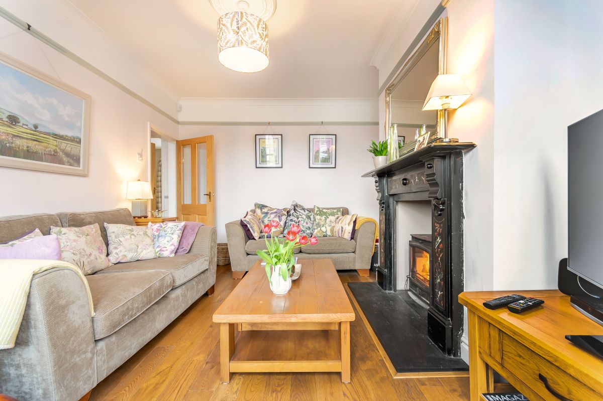 Ivy Dene, listing photograph 6