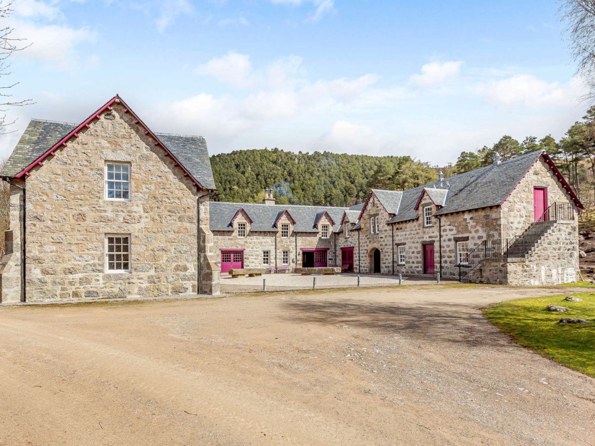 Meall Mor Lodge