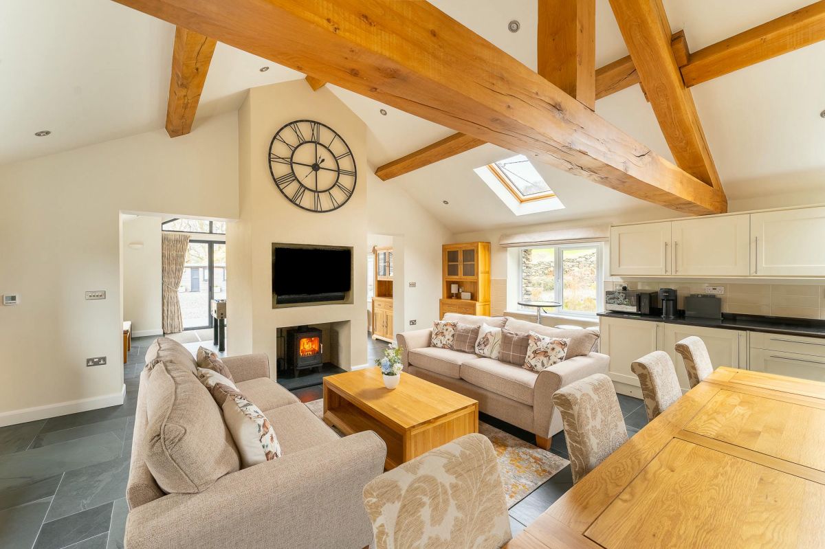 Lakes Cottage, listing photograph 7