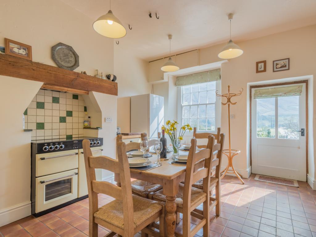 Dovedale Cottage, listing photograph 3