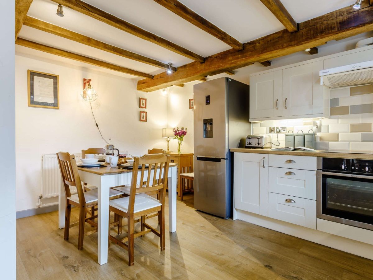 Rye Barn Llanilid, listing photograph 6