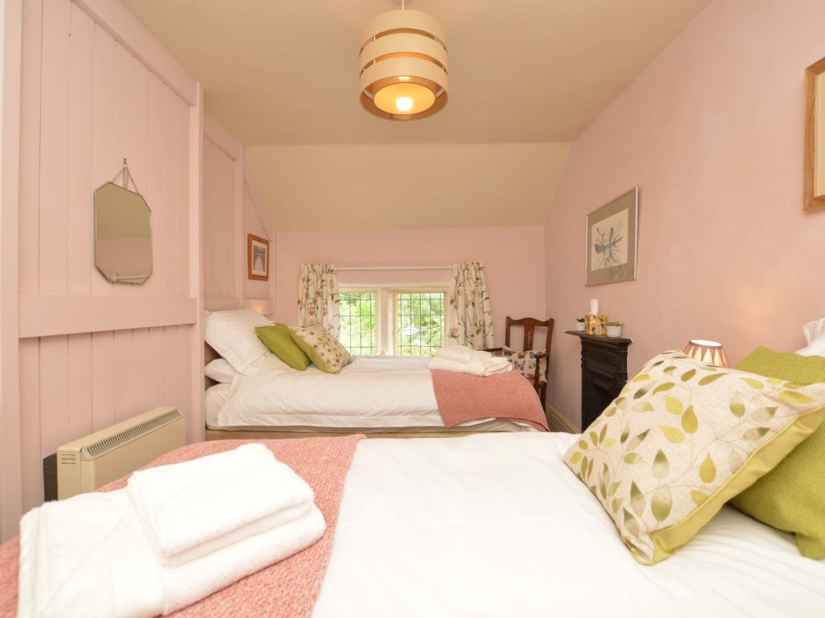 Lily's Cottage, listing photograph 12